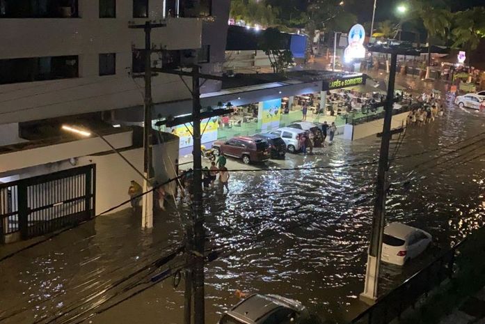 Após temporal, Maceió amanhece com tempo firme e previsão é de temperatura máxima de 32 graus 