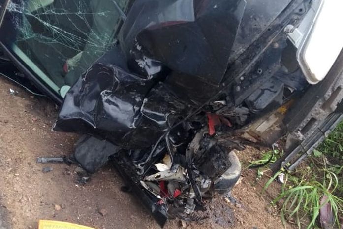 Acidente entre carro e moto deixa duas pessoas feridas na AL 115