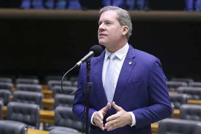 Comissão aprova proposta de Marx que garante sala reservada para criança e adolescente em IMLs
