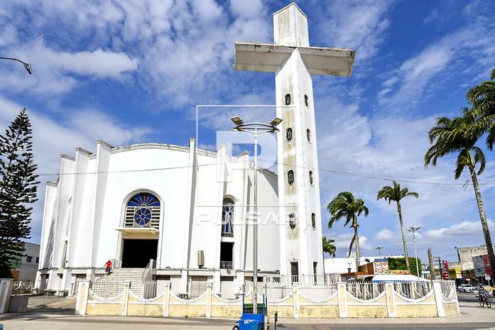 Campanha eleitoral em Arapiraca toma corpo com adesivaços e carreatas