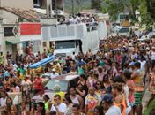 Carnaval da Gente de São Miguel dos Campos levanta público em segundo dia de festa