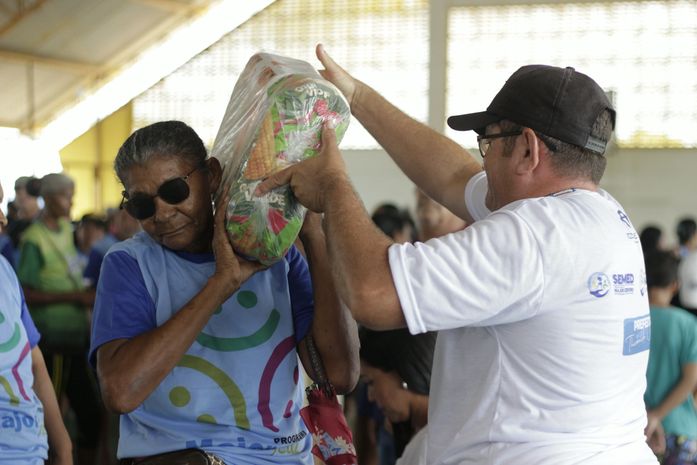 Prefeitura de Major Izidoro reforça segurança alimentar com entrega de cestas a 1.200 famílias