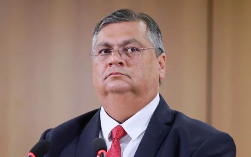 Ministro da Justi&ccedil;a exige de redes sociais retirada de mensagens de amea&ccedil;a  a escolas