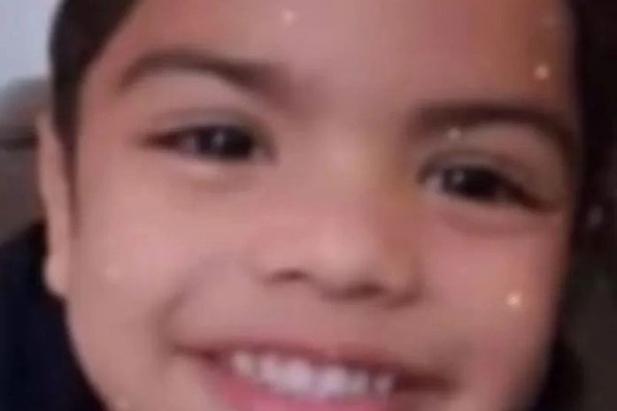 Menino de 3 anos, filho de alagoano que esfaqueou criança e esposa, morre em hospital