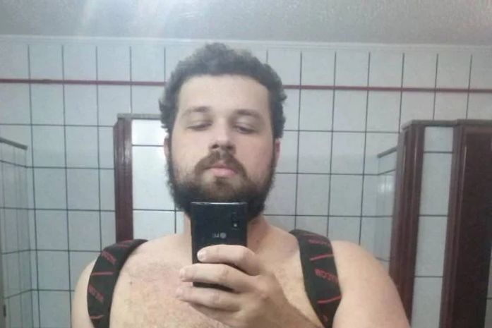 Instrutor de academia agride estagiária com soco e é assassinado por pai da jovem