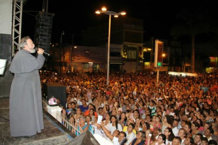 Festa da Padroeira: padre Antônio Maria volta a Arapiraca nesta terça