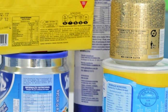Vigilância Sanitária orienta sobre novo rótulo de alerta em alimentos industrializados