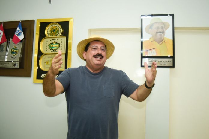 Gilberto Gonçalves anuncia pagamento do rateio da educação e incentivo aos agentes de saúde e endemias de Rio Largo