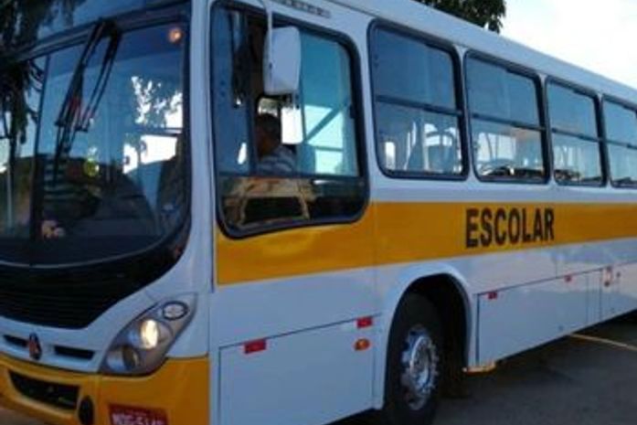 Motoristas da rede estadual de ensino paralisam atividades em Arapiraca