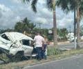 Homem fica ferido após veículo de passeio capotar, no Tabuleiro