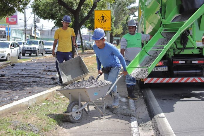Obras da ciclovia na Avenida Fernandes Lima são retomadas