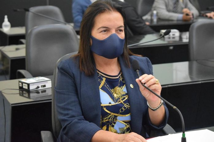 Deputada Fátima Canuto