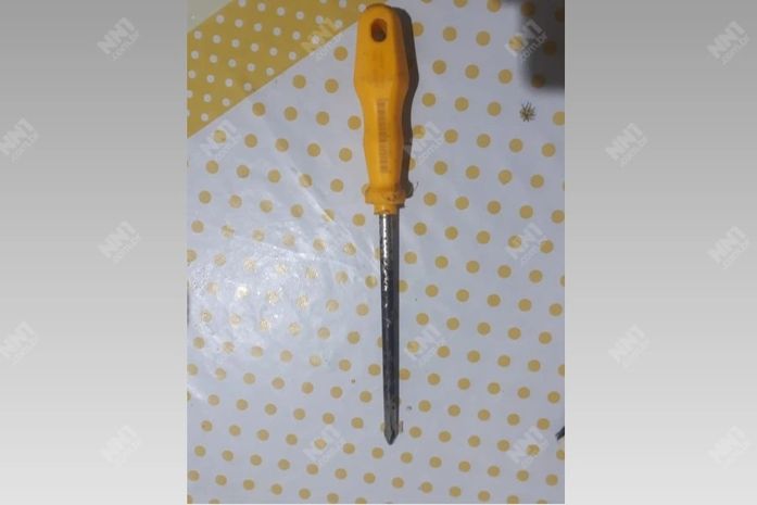 Homem é levado para hospital psiquiátrico após ameaçar moradores com chave de fenda