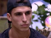 Por meio de sua assessoria,  ex-BBB  disse que não tem conhecimento do teor das acusações que "jamais cometeu e que jamais cometeria".