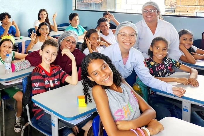 UBS José Tenório leva ação educativa sobre saúde bucal a escola da rede municipal