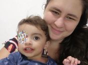 Mãe faz campanha para tratamento do filho e realização de cirurgia