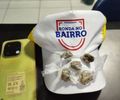 Agentes de proximidade do Ronda no Bairro prendem jovens por posse de entorpecentes em Jacarecica