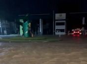 Chuva fortes causa danos e alagamento nesta madrugada em Arapiraca