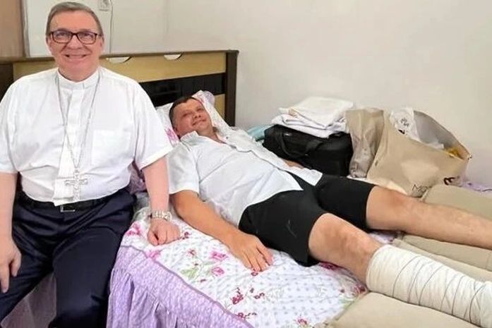 Padre de Arapiraca que caiu de telhado de residência está em repouso e vai passar por cirurgia