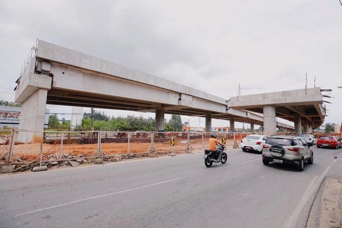 Para concluir obra do viaduto da PRF, donos de pontos comerciais e residências deixam imóveis em reintegração de posse