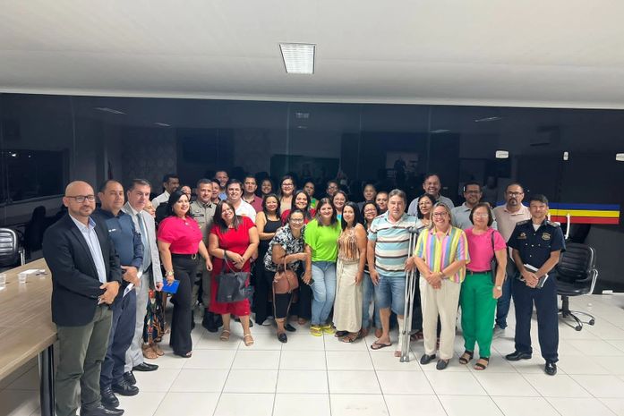 Prefeita Ziane Costa implanta ronda escolar nas unidades de ensino de Delmiro Gouveia