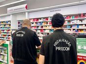 Produtos fora do prazo de validade são identificados em farmácias de Maceió