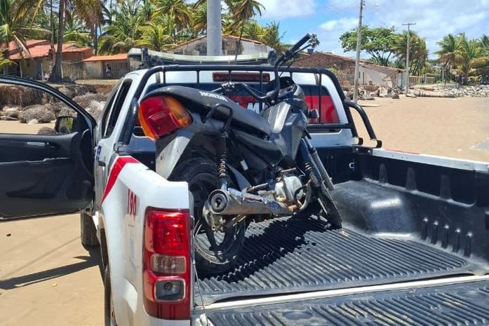 11º BPM apreende motocicleta com restrição de roubo/furto em Piaçabuçu