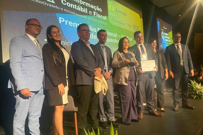 Arapiraca conquista em Brasília prêmio nacional de informação contábil

