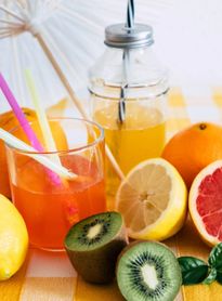 Sucos naturais ajudam a aliviar a ressaca após a maratona do Carnaval