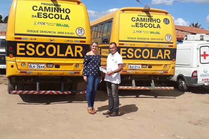 Prefeitura de Anadia regulariza documentação de ônibus escolares