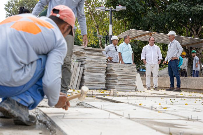 Obras de mercado e praça estão em ritmo acelerado na Vila São José