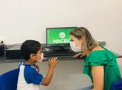 Vereadora Gaby Ronalsa participa da entrega de computadores para rede de ensino da capital 