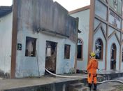 Incêndio destrói parte de igreja, em São Miguel dos Campos