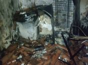 Apartamento pega fogo e teto desaba na Ponta Verde; Bombeiros são acionados