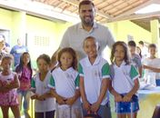 Tiago Freitas conclui entrega de novos fardamentos e kits escolares em Piranhas⠀