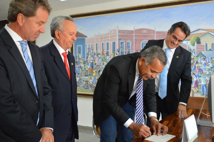 Tarcizo Freire se filia ao PP