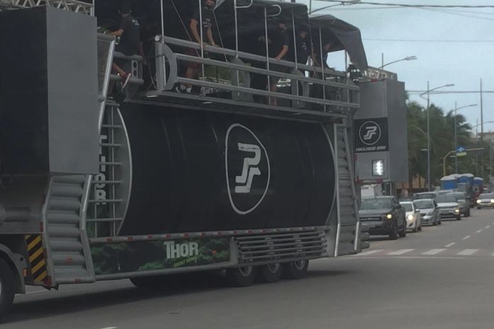 Empresários do ramo de eventos cobram ajuda e realizam protesto em Maceió