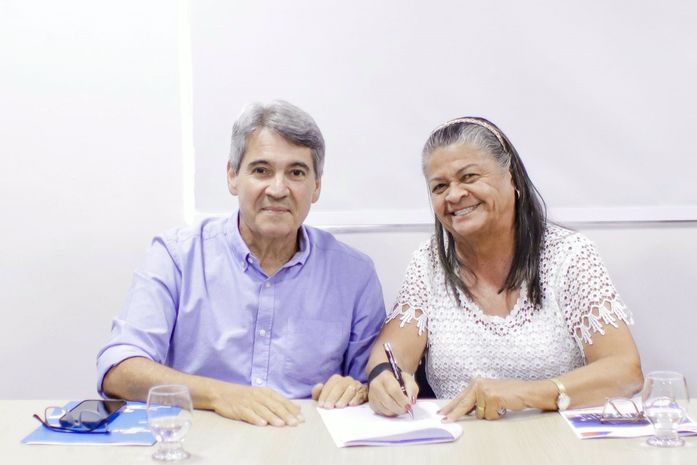 Prefeita Tia Júlia participa de reunião com o Sebrae em Maceió para adesão ao programa “Cidade Empreendedora”