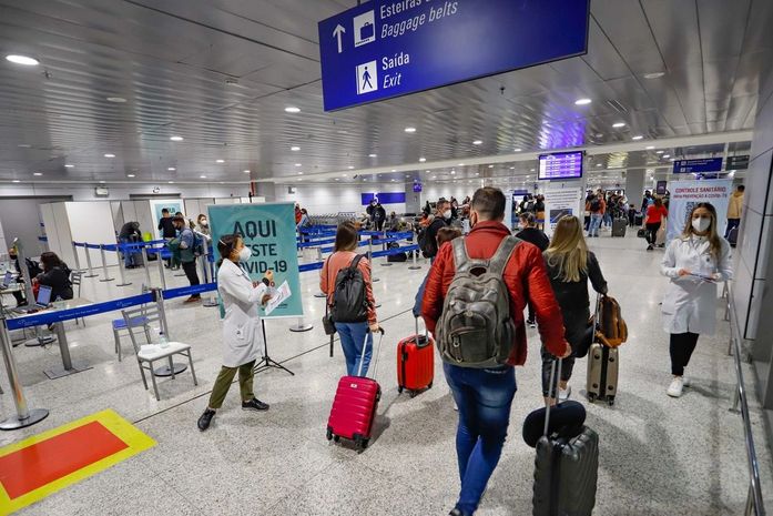 Governo passa a exigir comprovante de vacinação para entrar no Brasil