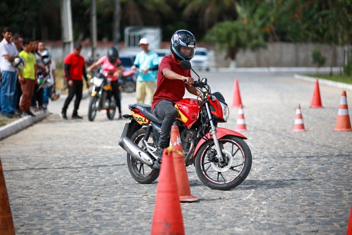 Detran Alagoas abre 375 vagas extras para prova de motocicleta em Maceió e Arapiraca