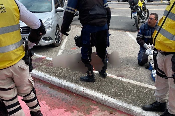 Tentativa de homicídio: durante briga homem é atingido a garrafadas na Ponta Verde  