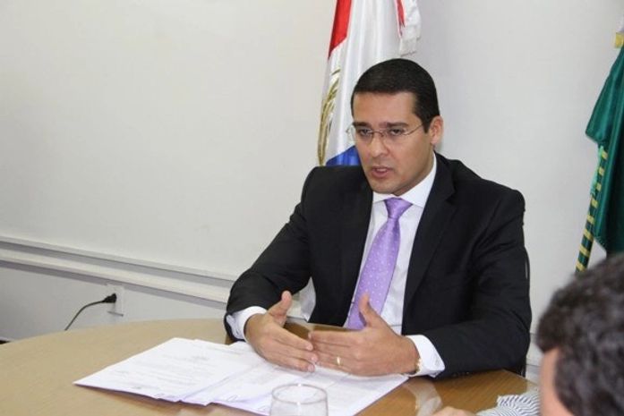 Secretário d Christian Teixeira