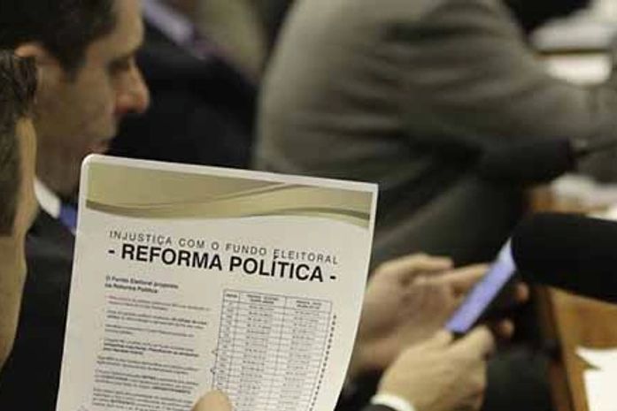 Entenda o que é 'distritão' e o que muda no sistema de escolha de deputados e vereadores