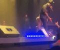 Cantor dá tapa no rosto de mulher na plateia durante show nos EUA