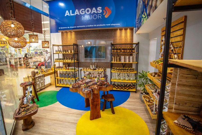 Programa Alagoas Maior comercializa produtos regionais de pequenos produtores em Shopping de Maceió