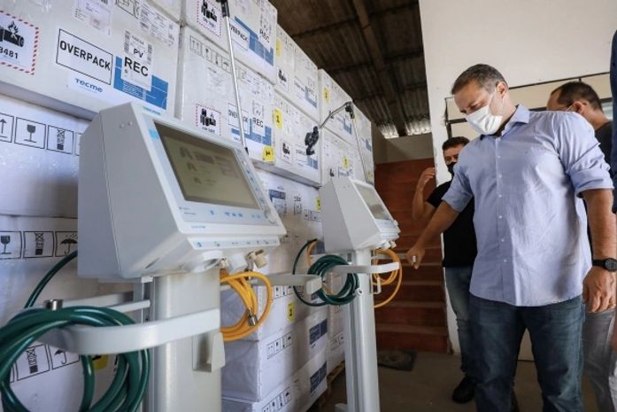 Chegada de novos respiradores garante abertura de mais 40 leitos de UTI para Covid em AL