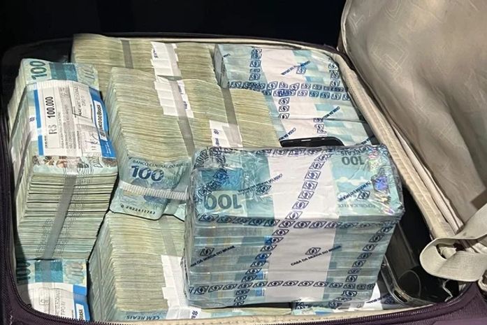 Operação apreende cerca de R$ 2 milhões em dinheiro durante abordagem em Maceió