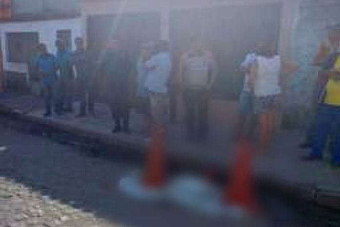 Crime aconteceu na Rua Teodoro Rosário.