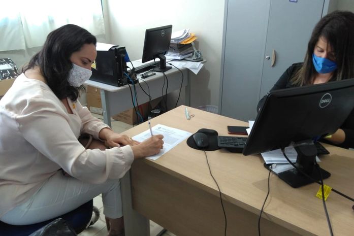 Fabiana Pessoa vai a Polícia Civil e registra BO contra "fake news" e matérias criadas para denegrir sua imagem e gestão