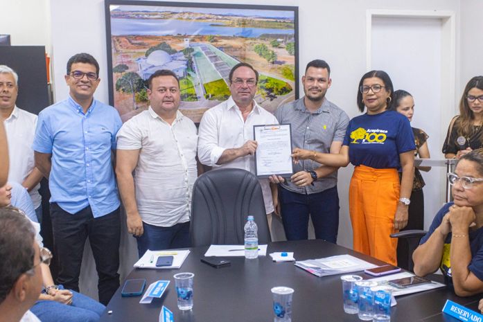 Prefeito Luciano Barbosa anuncia construção de mais uma escola em Arapiraca